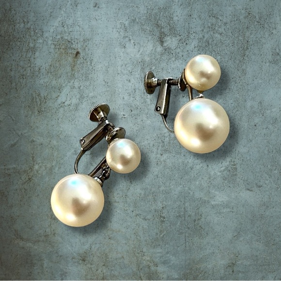 Vintage 1950s Pearl Earrings by JUDY LEE from a Private Collection - Picture 12 of 12